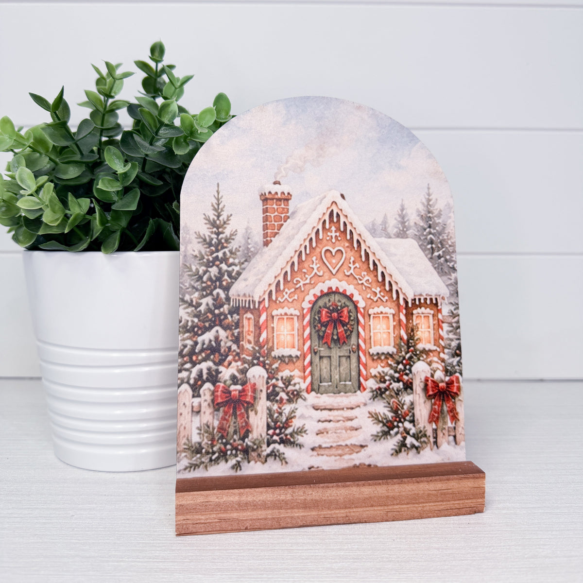 Christmas Gingerbread Cottage Wood Arch