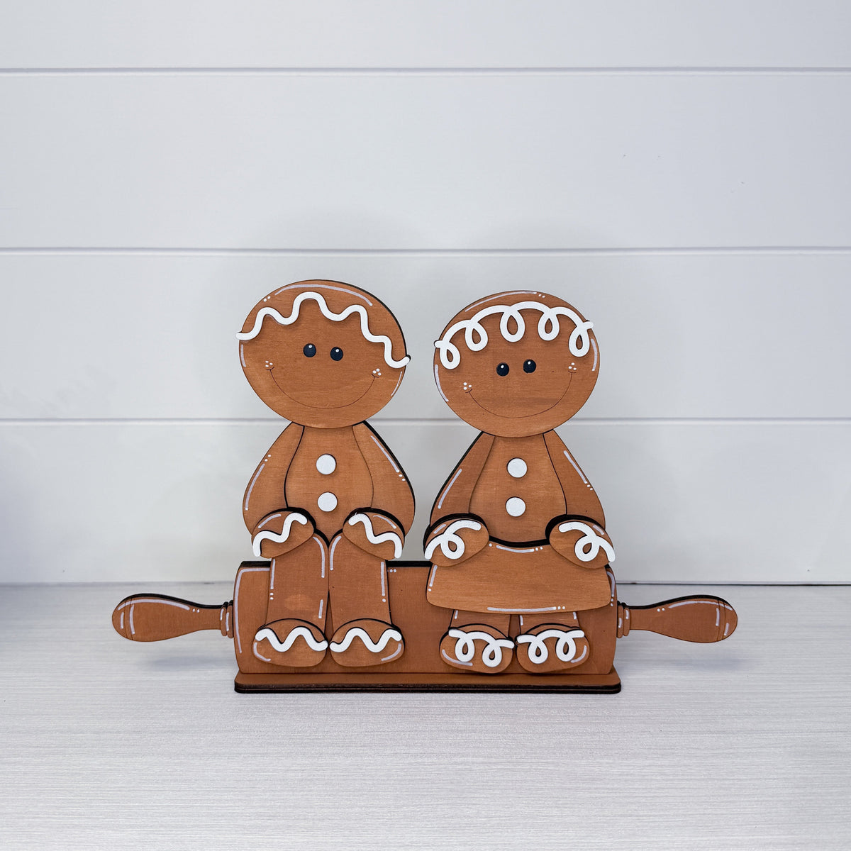 Gingerbread Couple Shelf Hangers